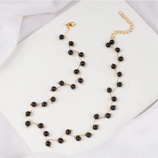 Zigzag Necklace in Black